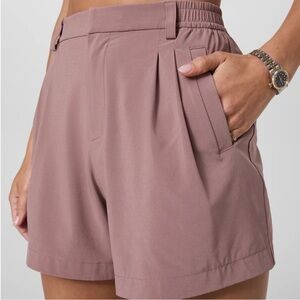 Vuori Villa Trouser Shorts in Zion Rose 🆕